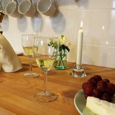 Vadaszhaz Vendeghaz *