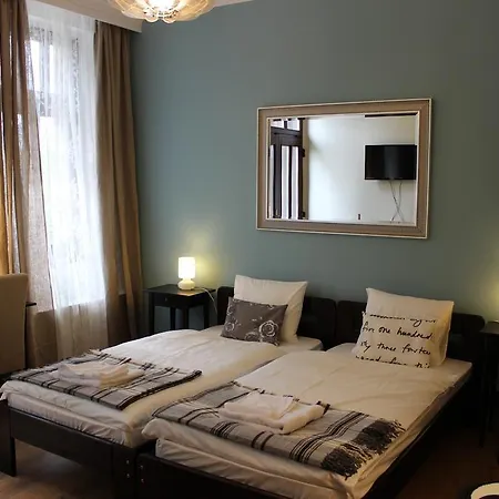 Vadaszhaz Vendeghaz Mernye