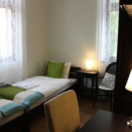 Vadaszhaz Vendeghaz *