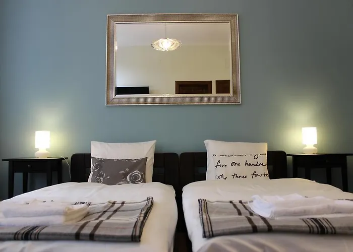 Vadaszhaz Vendeghaz * Mernye